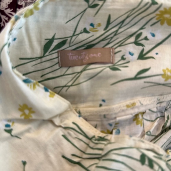 Forever 21 Cream Skater Mini Skirt - Picture 2 of 2